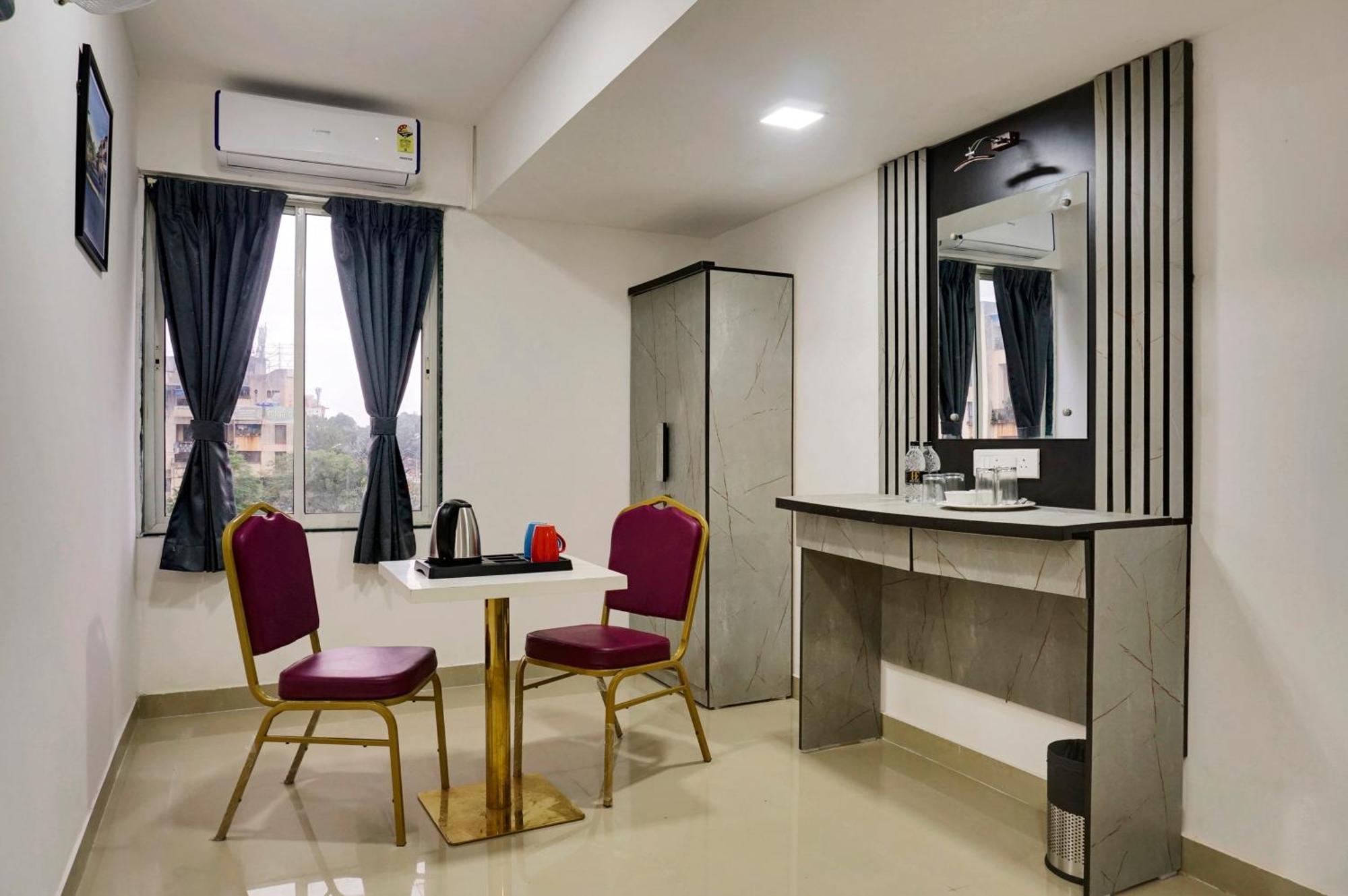Hotel Orchard Park Pune Bagian luar foto