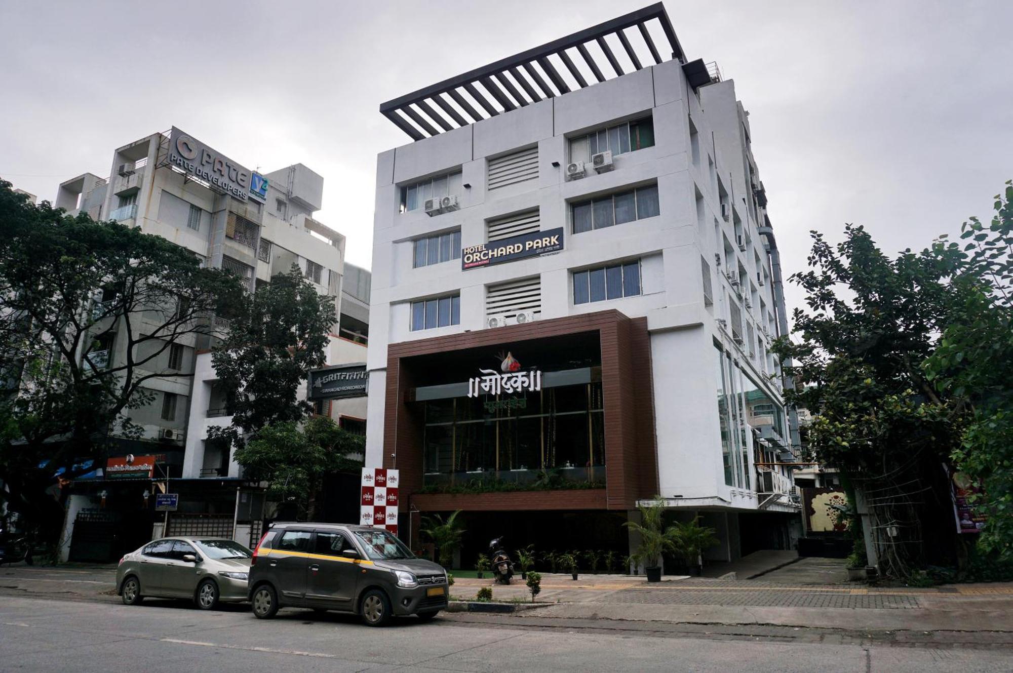 Hotel Orchard Park Pune Bagian luar foto