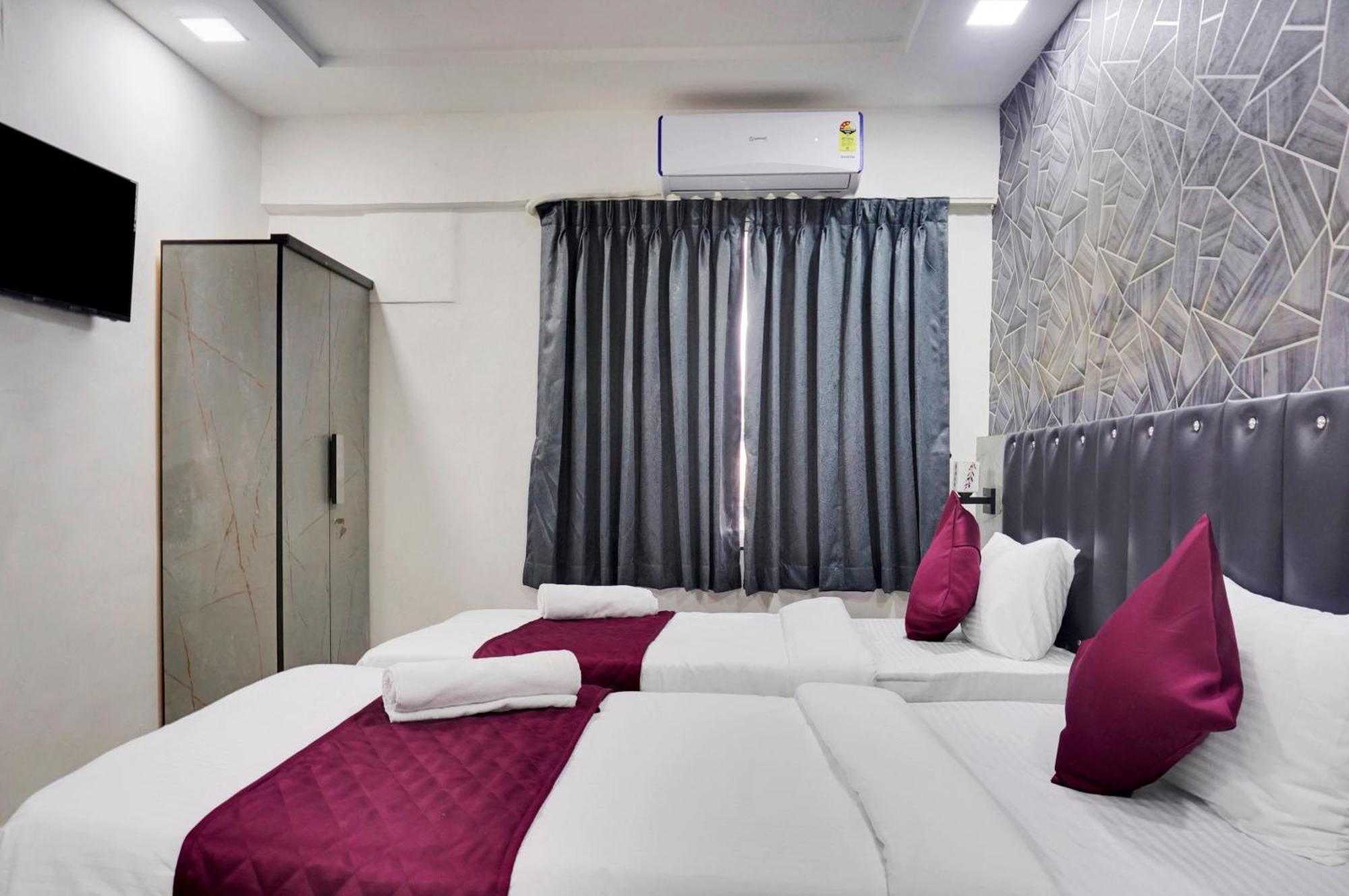 Hotel Orchard Park Pune Bagian luar foto