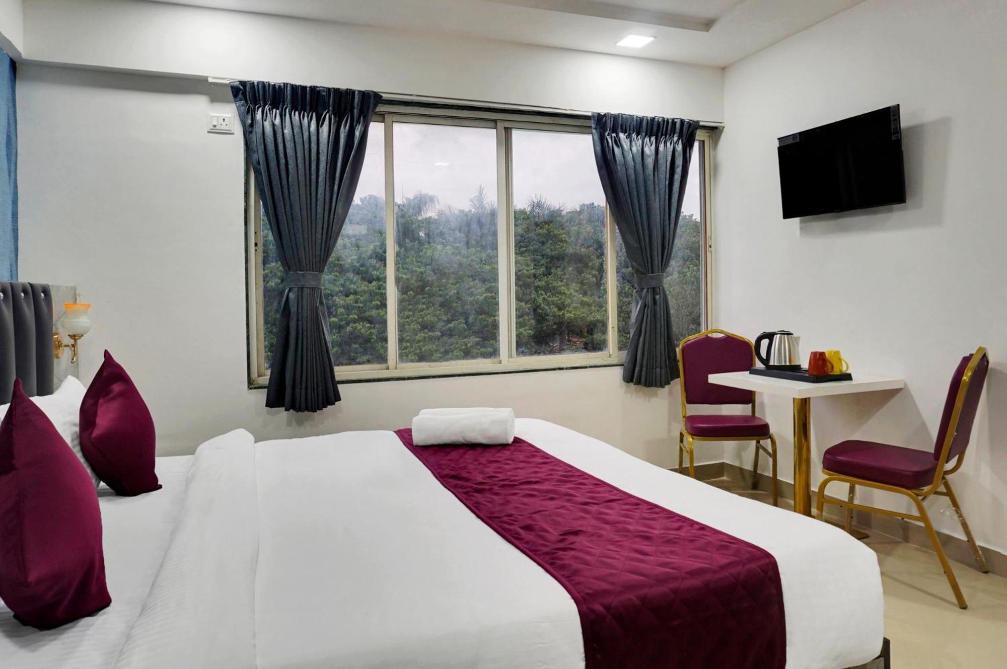 Hotel Orchard Park Pune Bagian luar foto